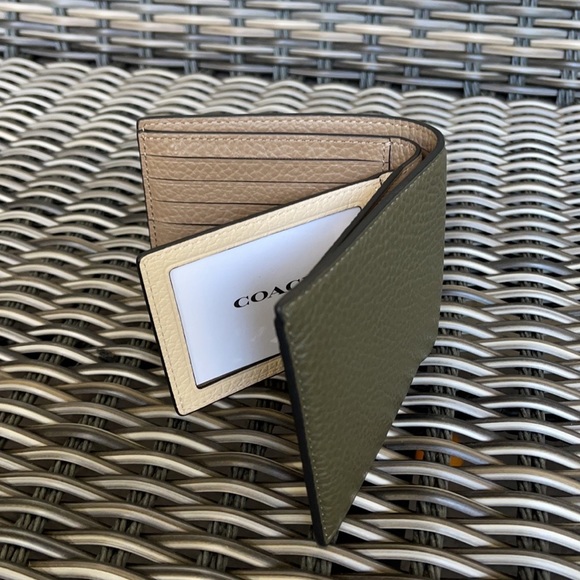 Coach 3-in-1 wallet in Colorblock w/ Horse & Carri - Picture 12 of 16